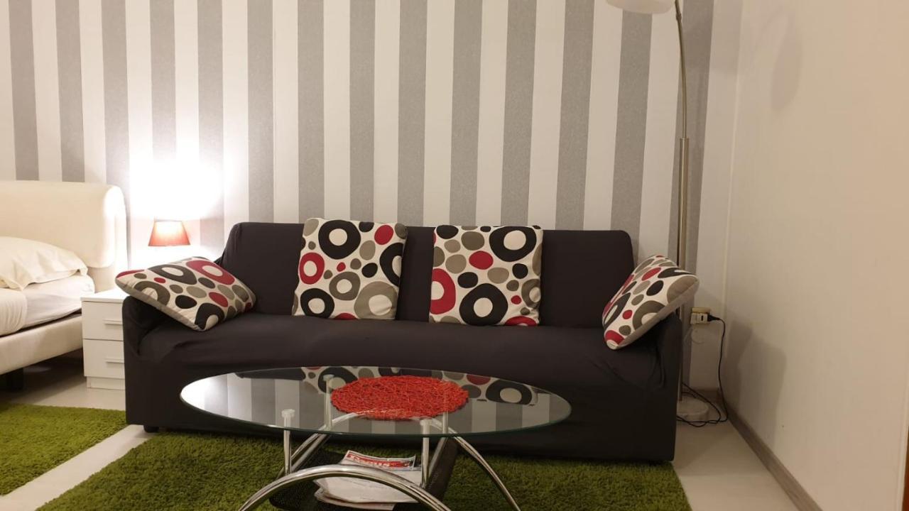 Amaverona Apartment Екстер'єр фото